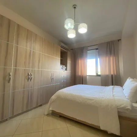 Cozy With Zoo View Apartment Tirana