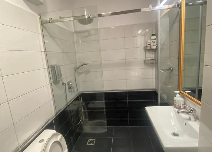 Cozy With Zoo View *