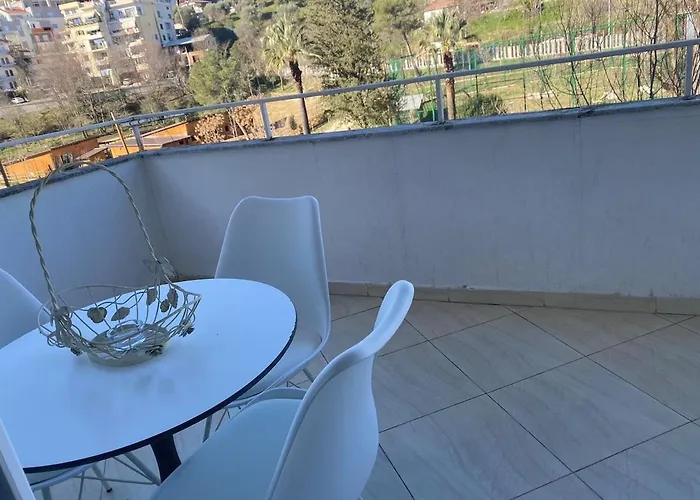 Cozy With Zoo View شقة *